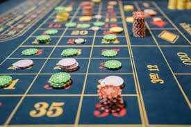 Paldo Casino live casino dealer table streamed in real time for Philippines players